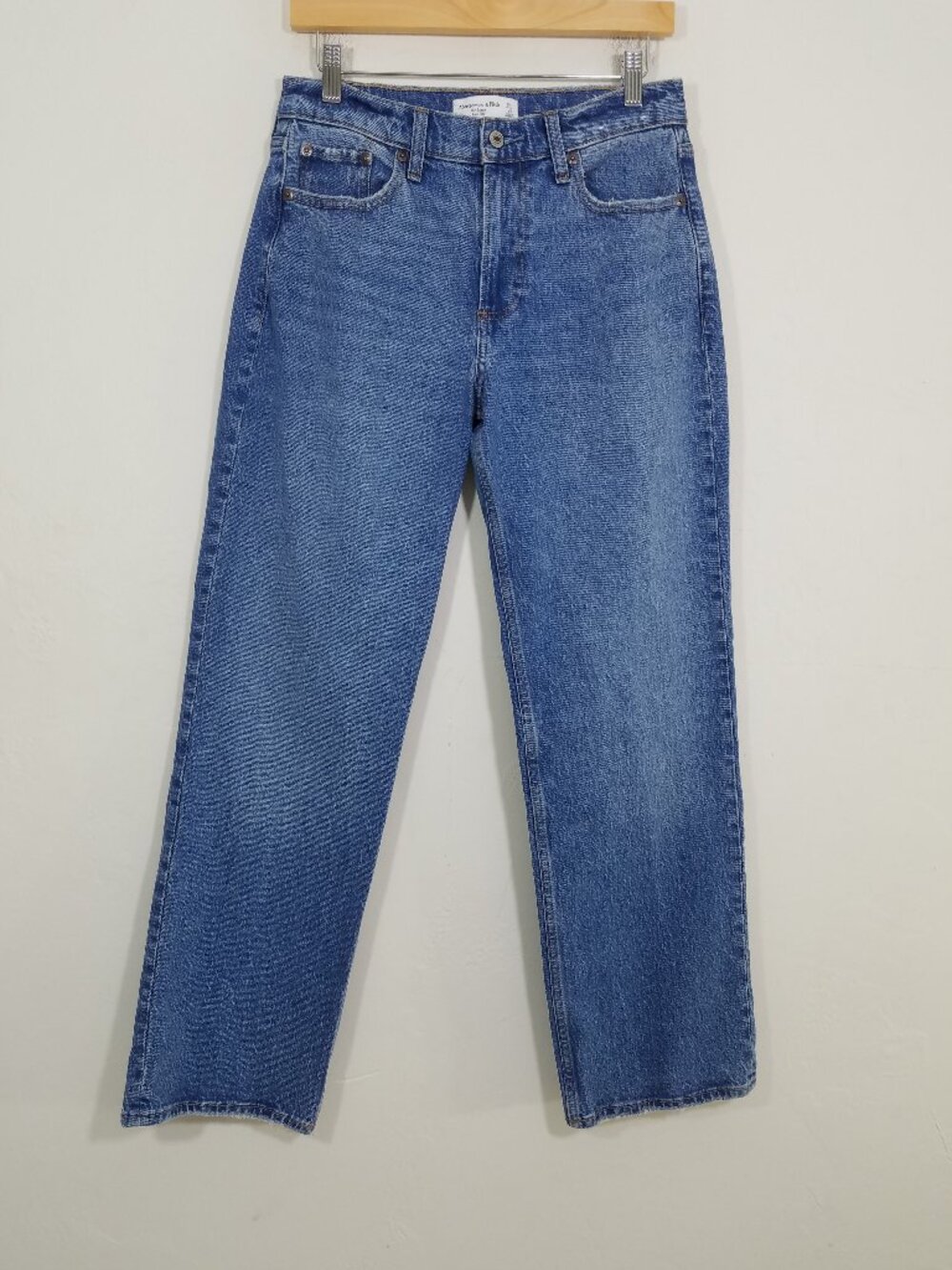 Abercrombie & Fitch The Baggy Low Rise Jeans Blue Size 2R/26